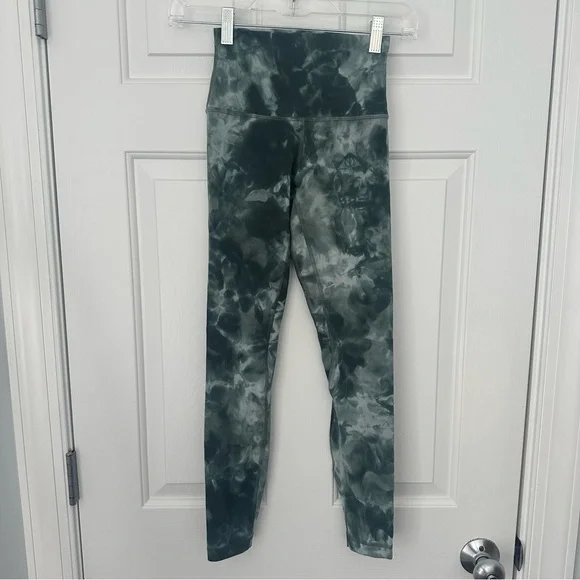 SOLD! Lululemon Align High Rise Tight 25” Diamond Dye Starlight Smoked Spruce 2 - Picture 5 of 12